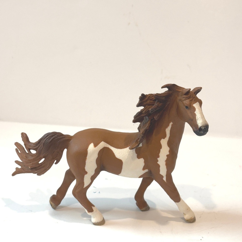 Schleich Mustang Mare Horse Figurine Brown White Pinto 13806 Animal Toy 2014